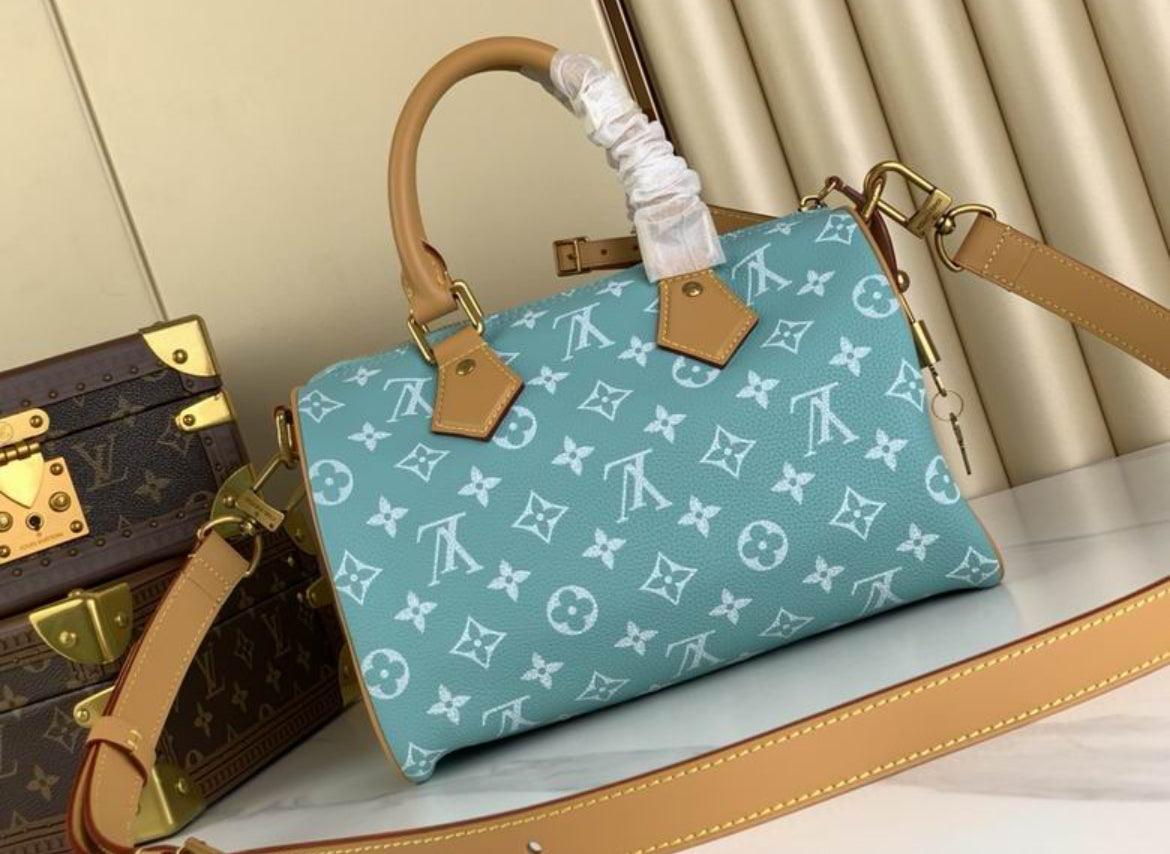 Authentic Louis Vuitton Speedy Bandoulière 25