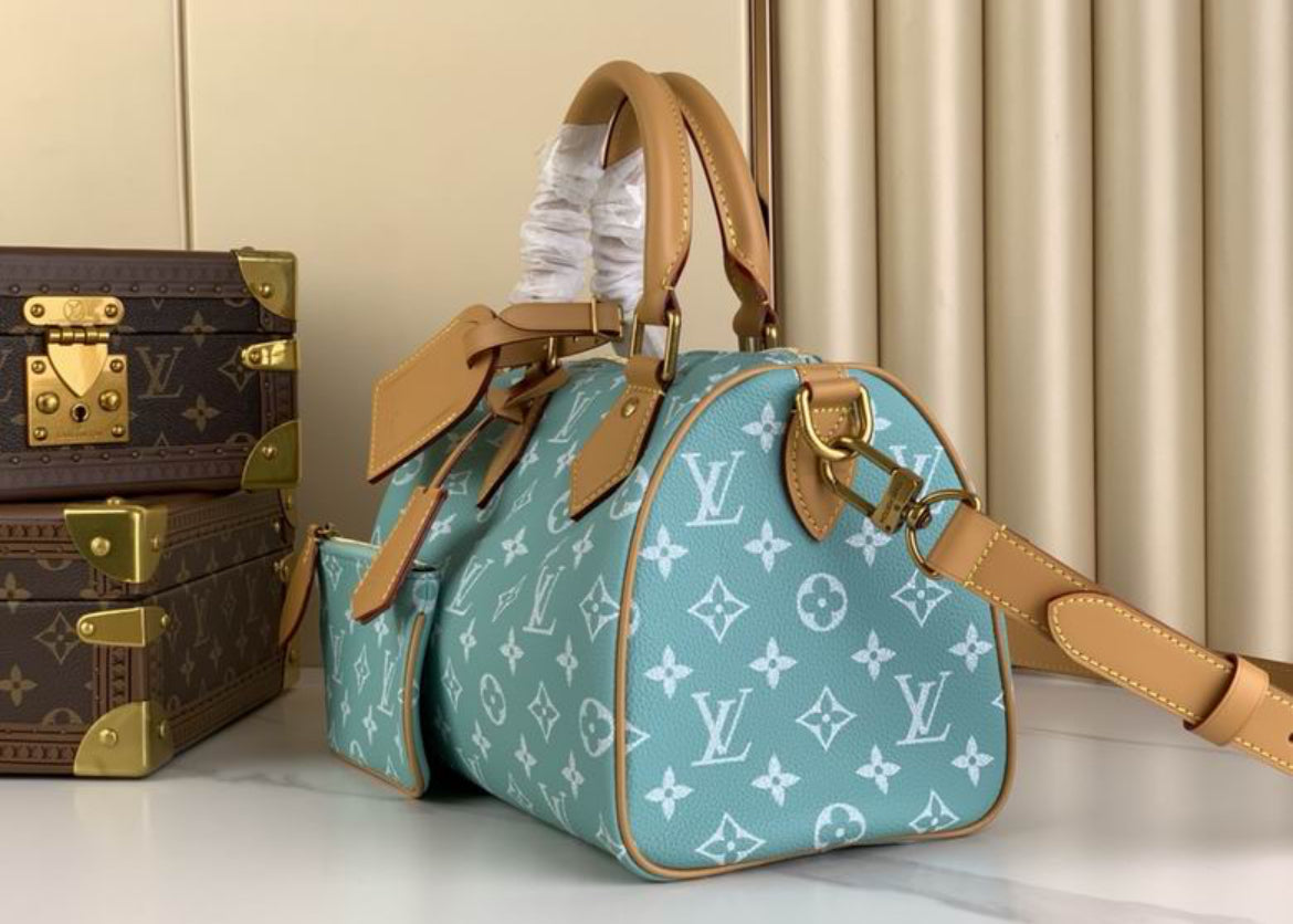 Authentic Louis Vuitton Speedy Bandoulière 25