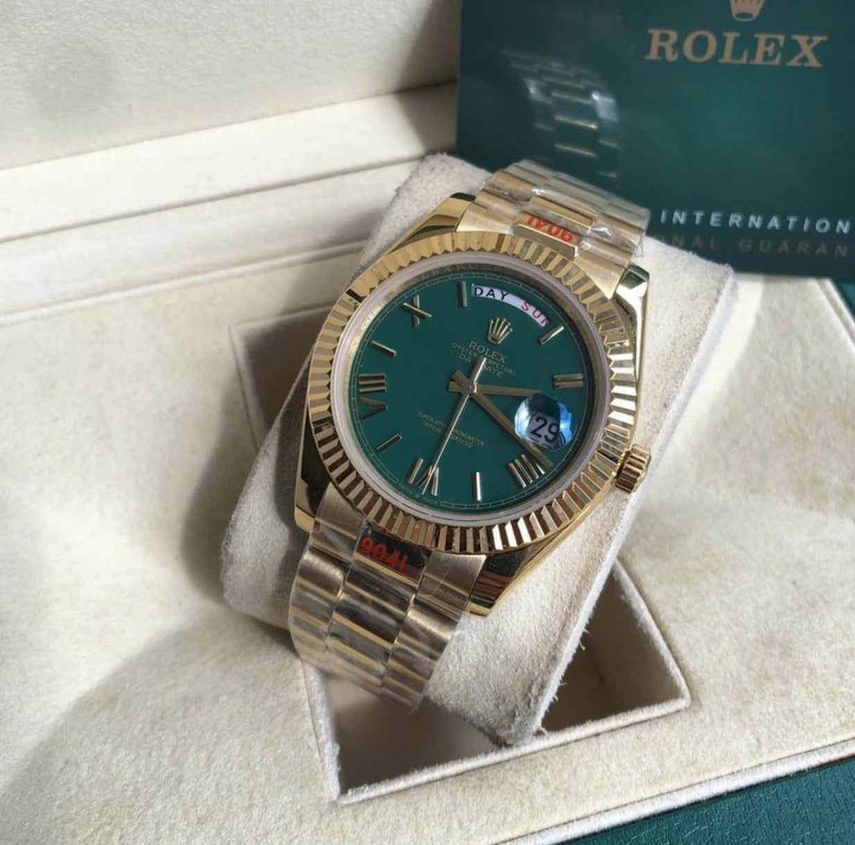 Authentic Rolex Oyster Perpetual Day-DATE