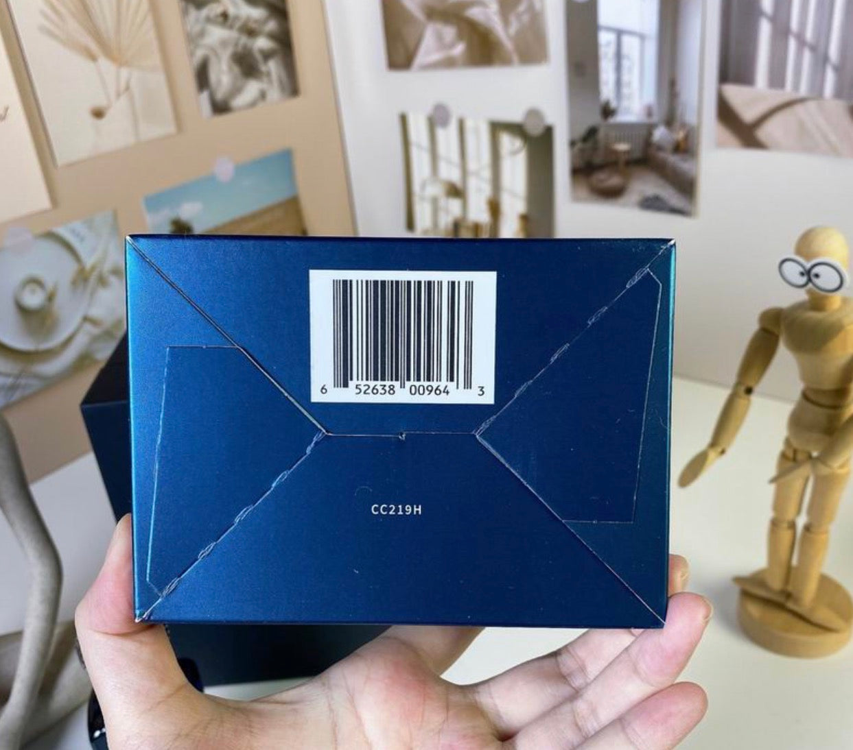 Iconic Feminine Limited Edition