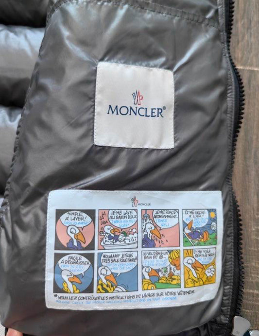 Authentic Moncler - Bormes Hooded Down Vest