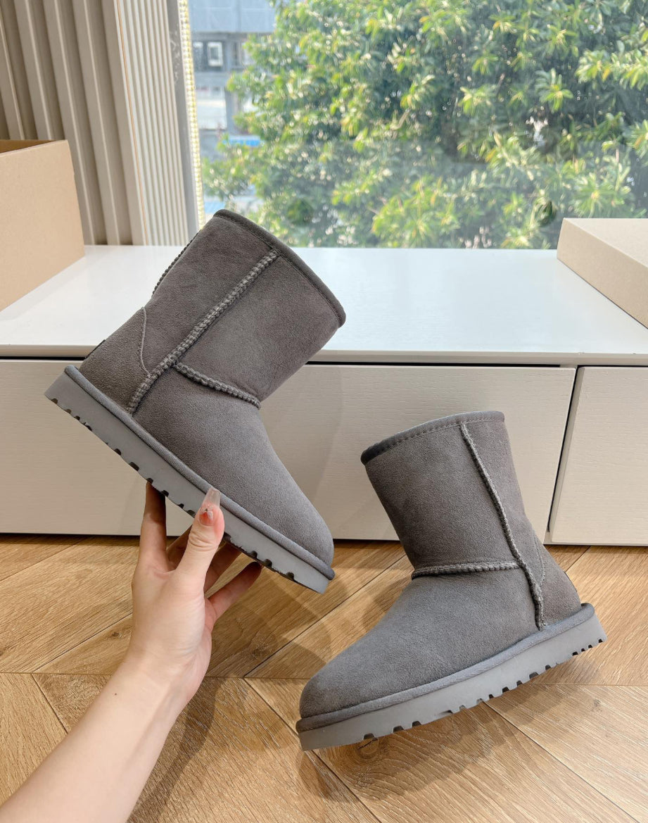 Authentic UGG Women's Classic Short II