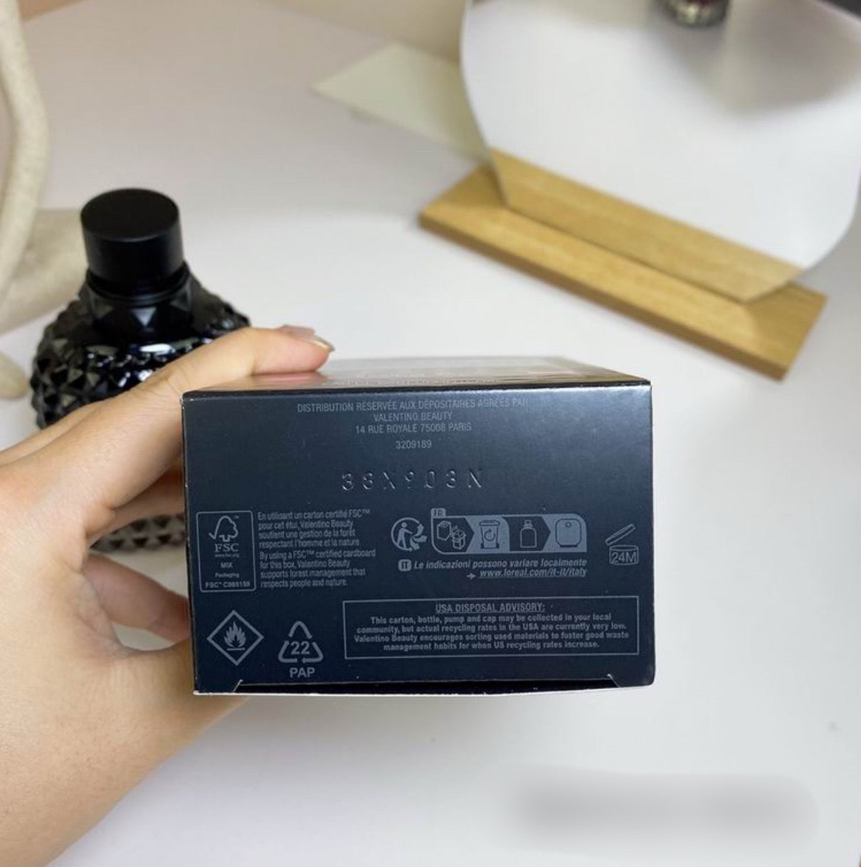 Authentic Valentino UOMO: Born In Roma INTENSE eau de parfum