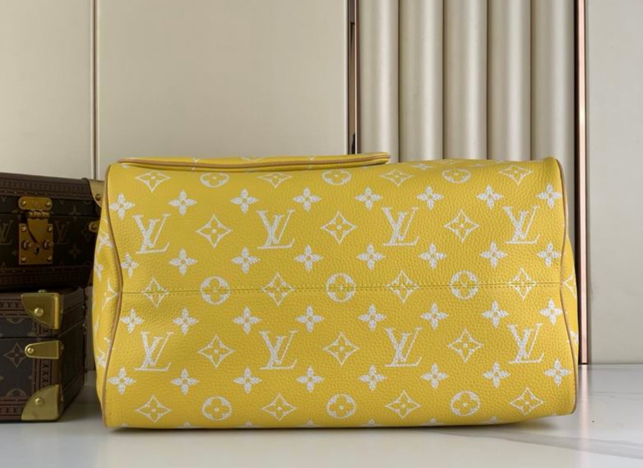 Authentic Louis Vuitton Speedy P9 Bandoulière 40 (Yellow)