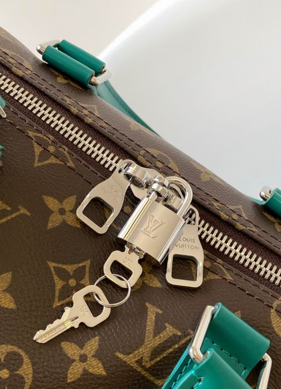 Authentic Louis Vuitton Keepall Bandoulière 50 (Borneo Green)
