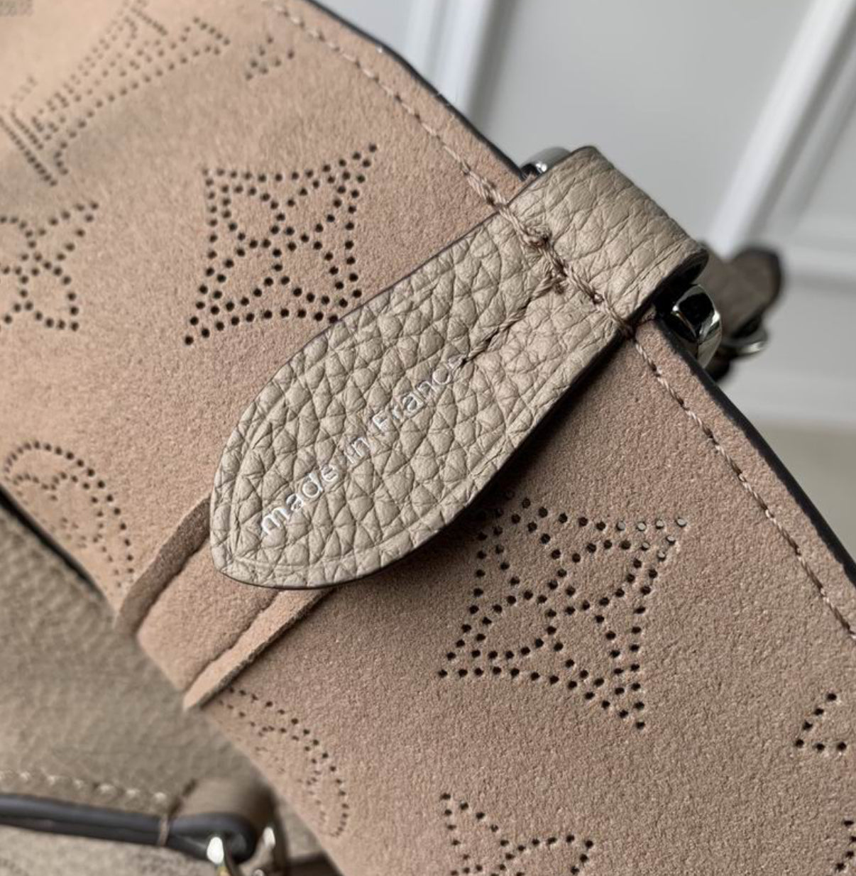 Authentic Louis Vuitton Blossom MM Tote Bag ( Galet / Beige )