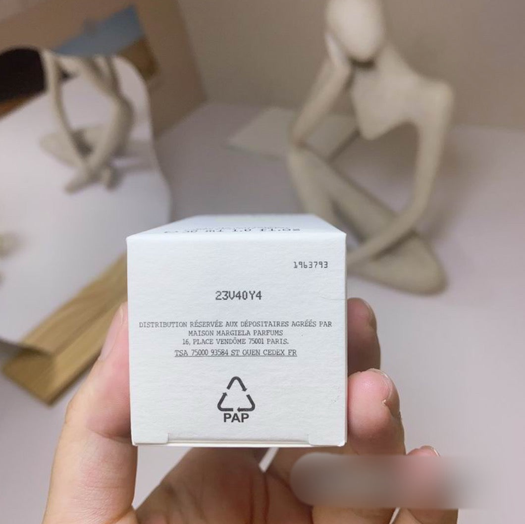 Authentic Maison Margiela (untitled) L'eau