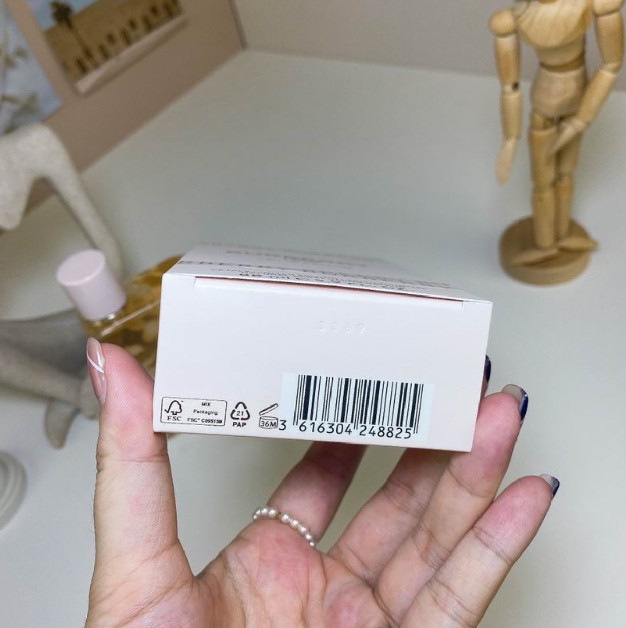 Burberry Her Eau de parfum (Petals Limited Edition)