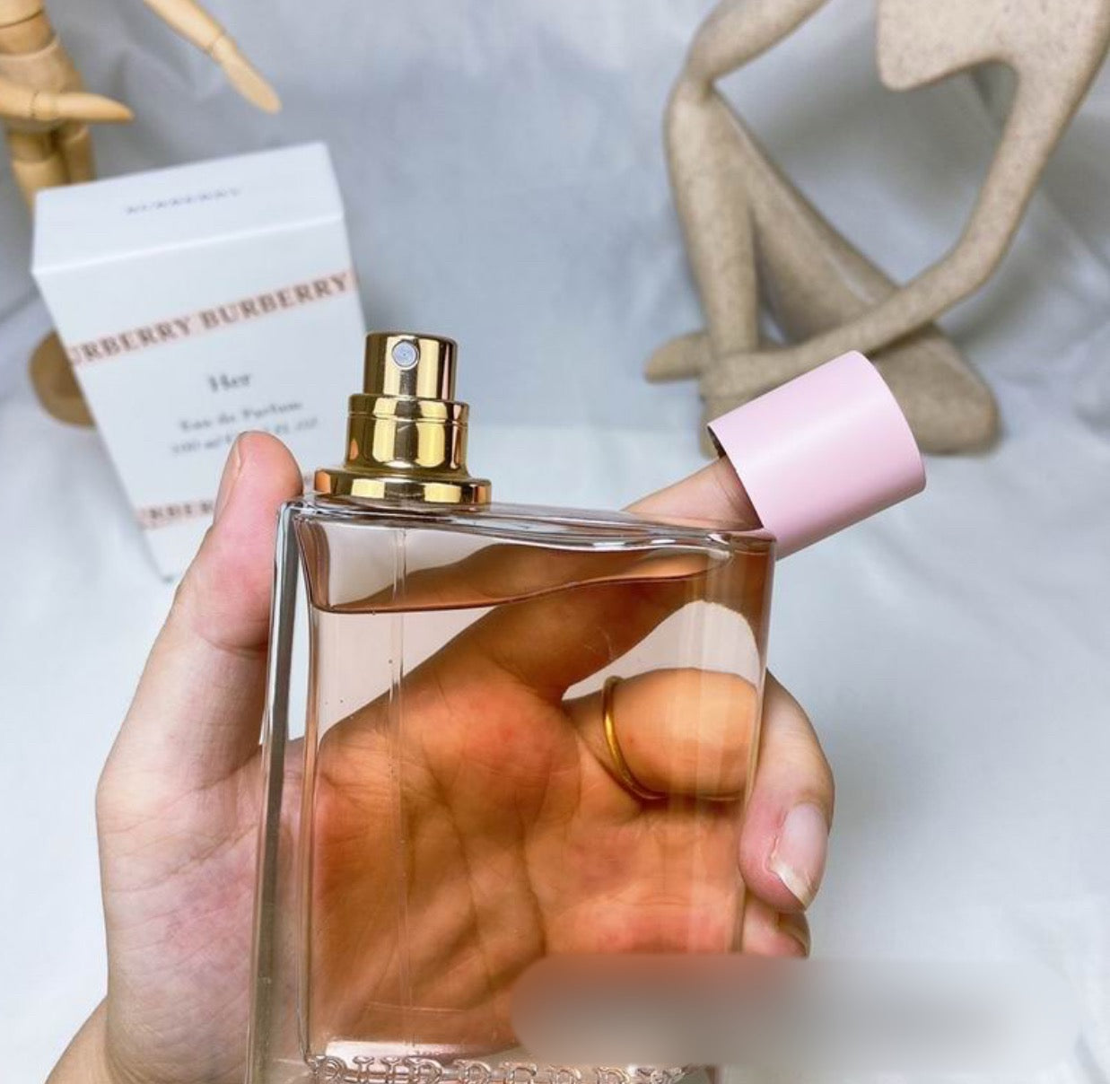 Authentic Burberry HER Eau de parfum