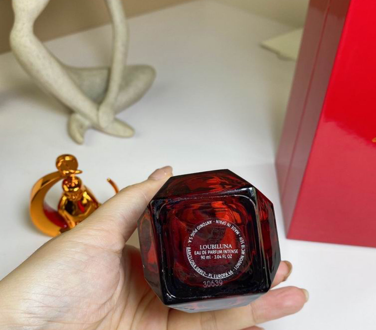 Authentic Christian Louboutin - Loubiluna Eau de Parfum intense