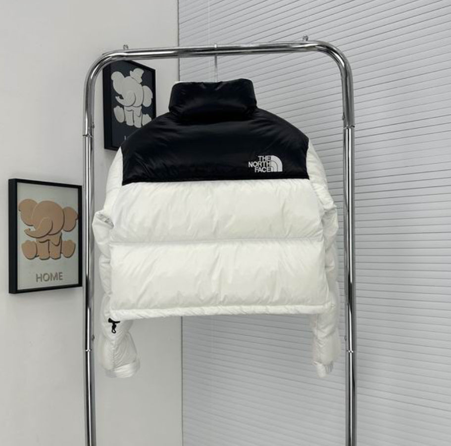 Authentic North Face  WOMEN'S 1996 Retro Nuptse Jacket