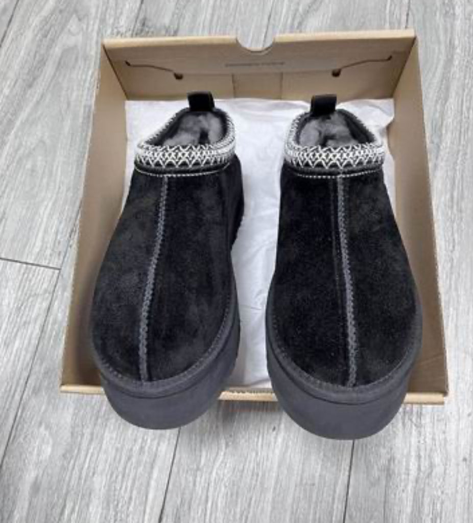 Authentic UGG Women's Tazz II