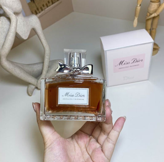Miss Dior Absolutely Blooming eau de parfum