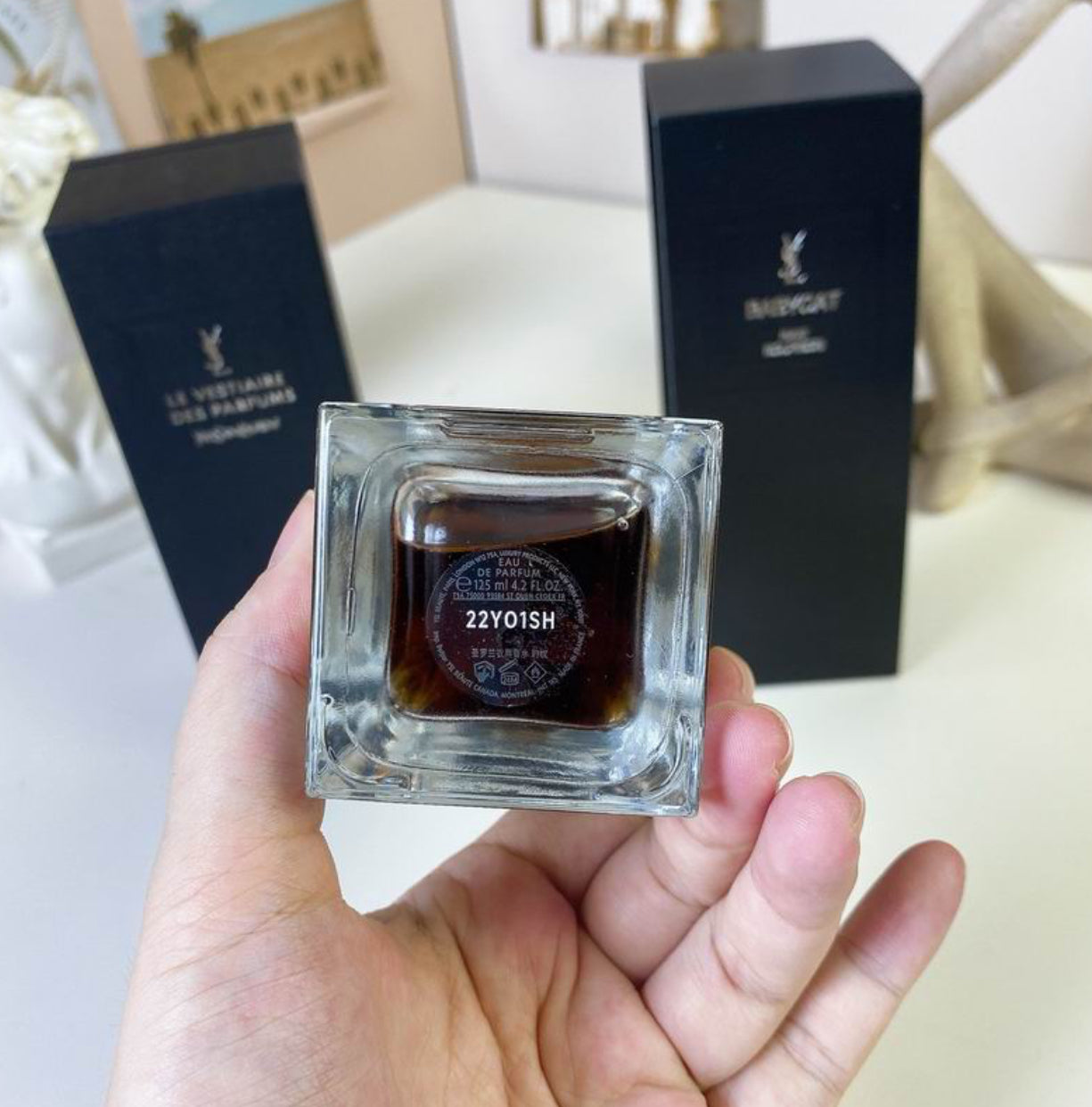 Les Vestiaire des Parfums - BABYCAT RAW BOURBON EAU DE PARFUM