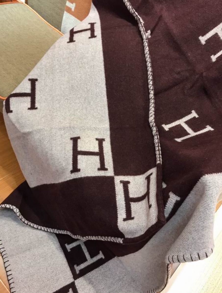 Authentic Hermès Avalon throw blanket