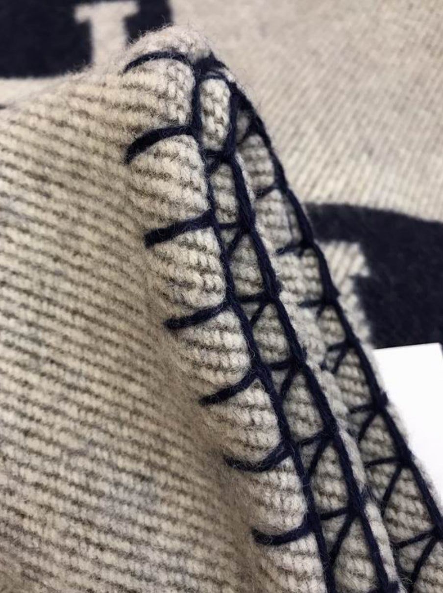 Authentic Hermès Avalon throw blanket