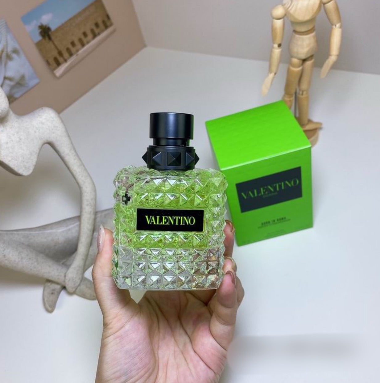 Authentic Valentino Donna Born in Roma Green Stravaganza eau de parfum