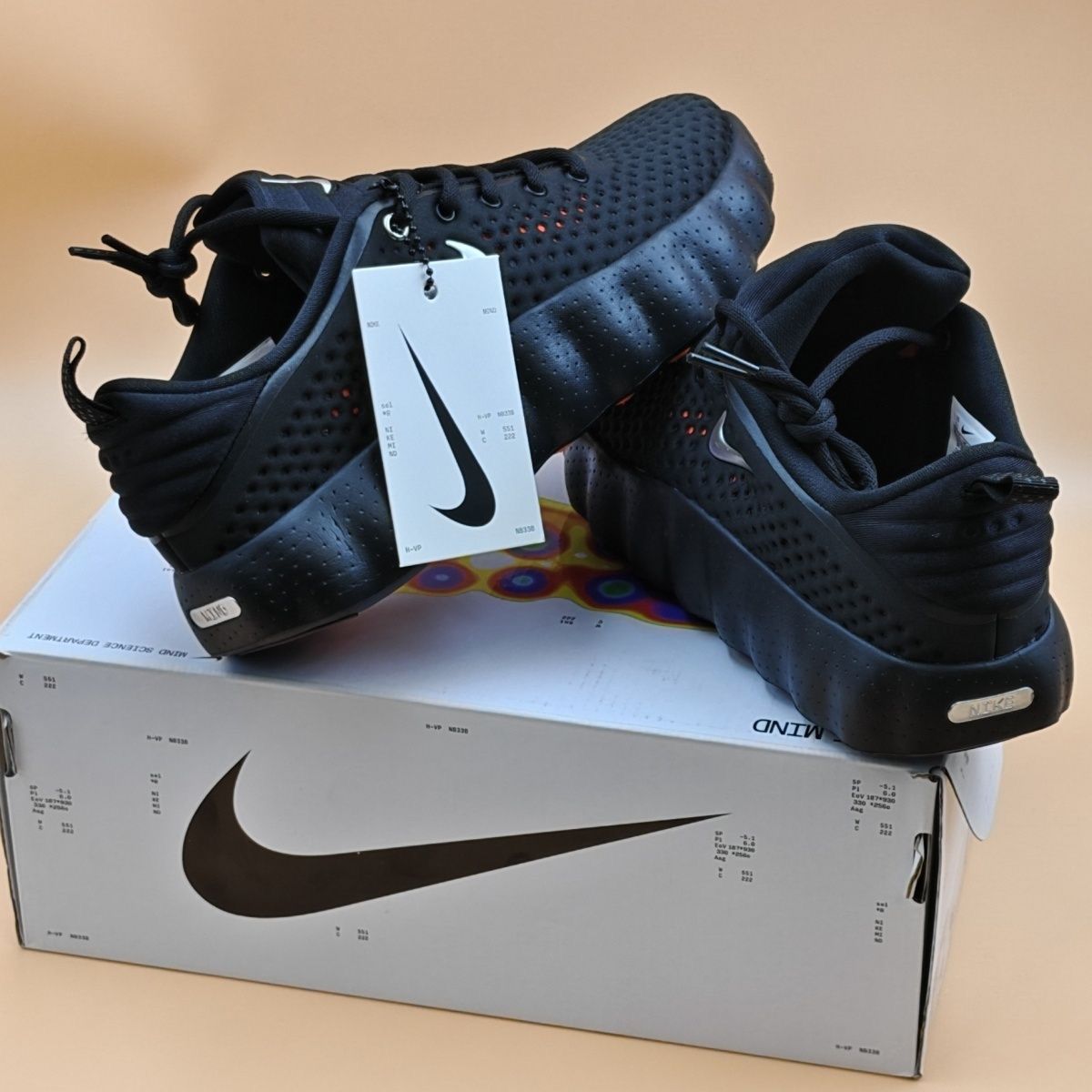 Nike Mind 002
