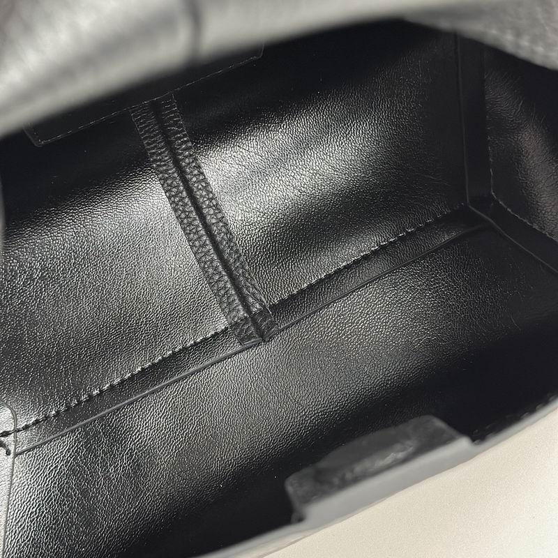 THE MINI SACK BAG
