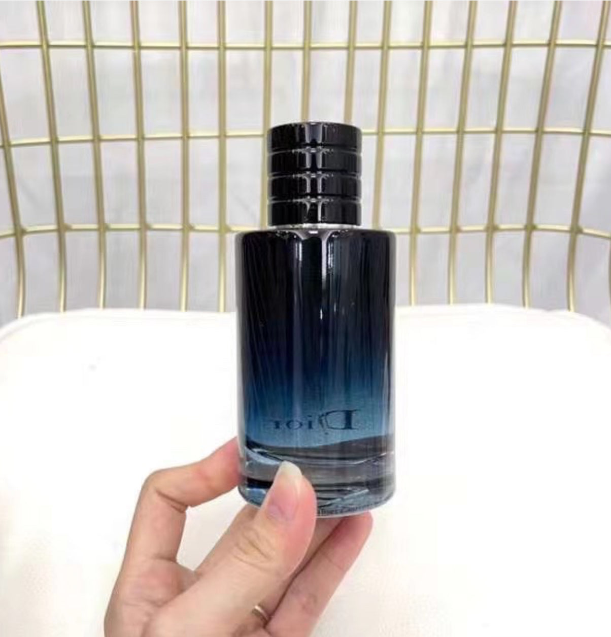 Sauvage EAU DE PARFUM