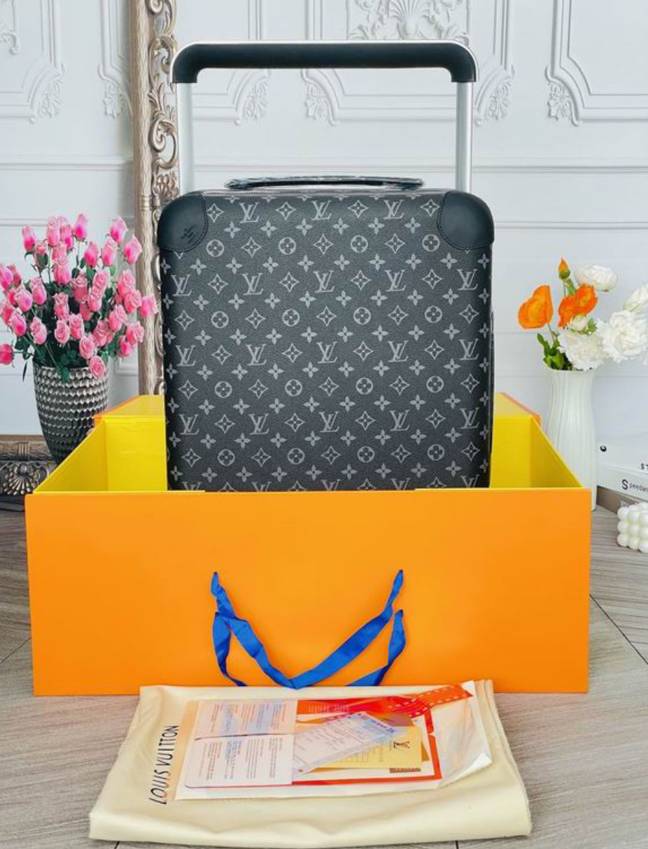 Authentic Louis Vuitton Horizon 55