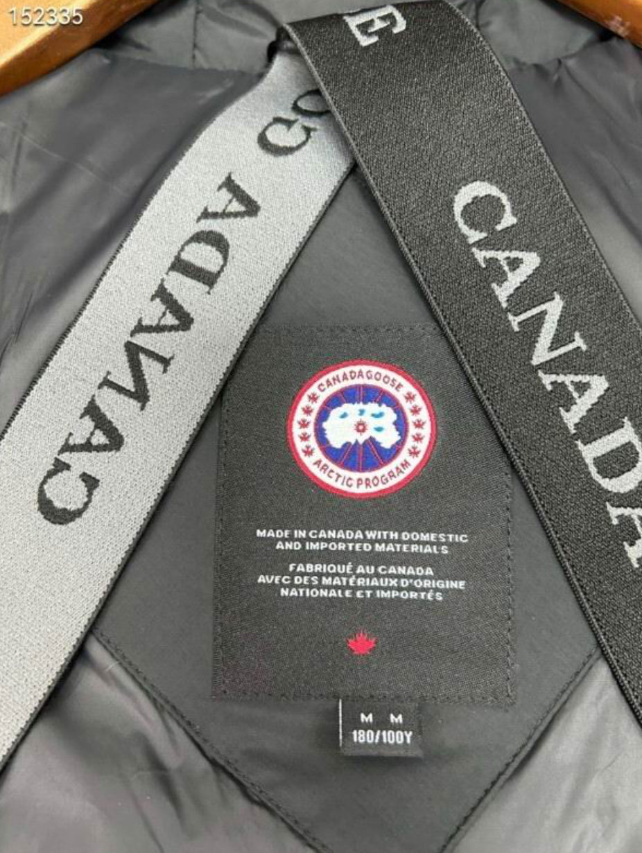 Authentic Canada Goose: Crofton Puffer EnduraLuxe Black Label