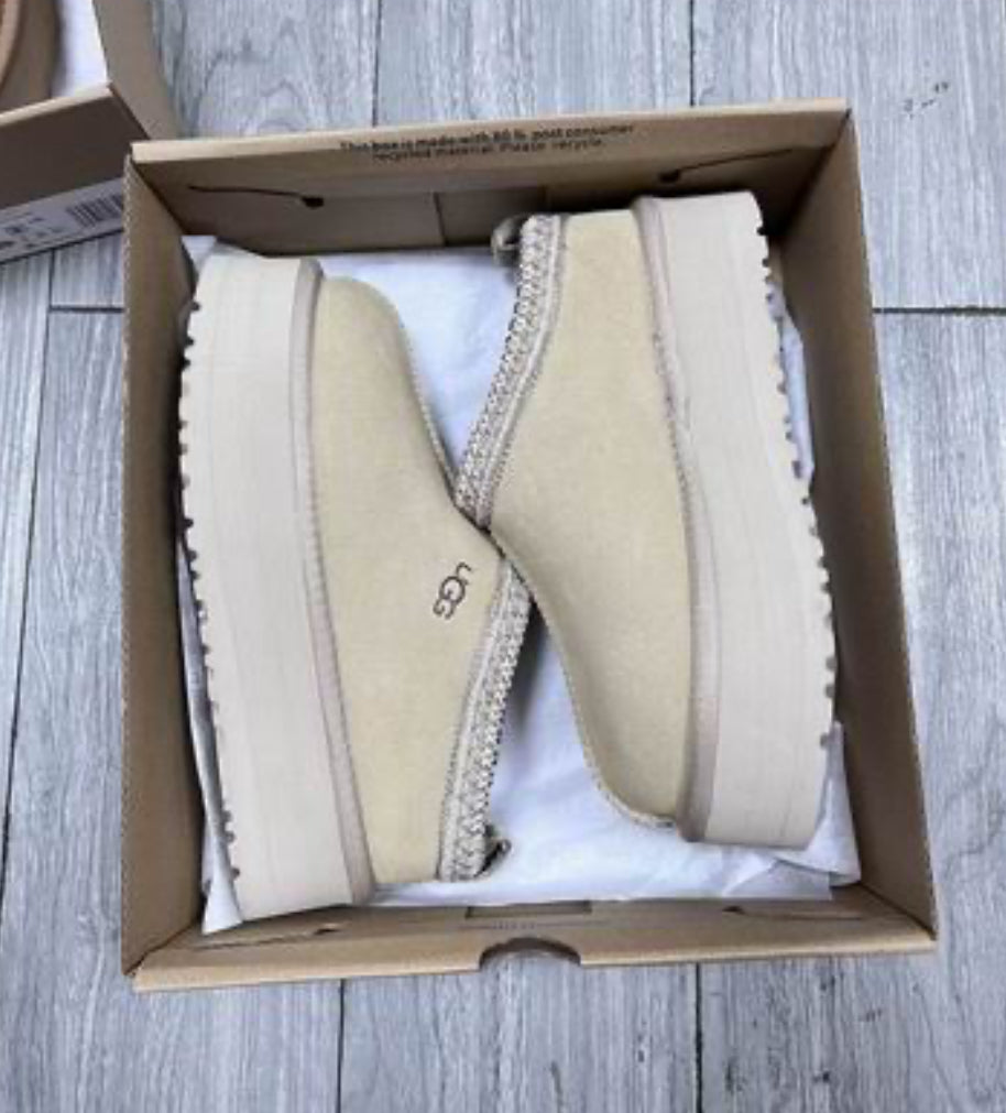 Authentic UGG Women's Tazz II
