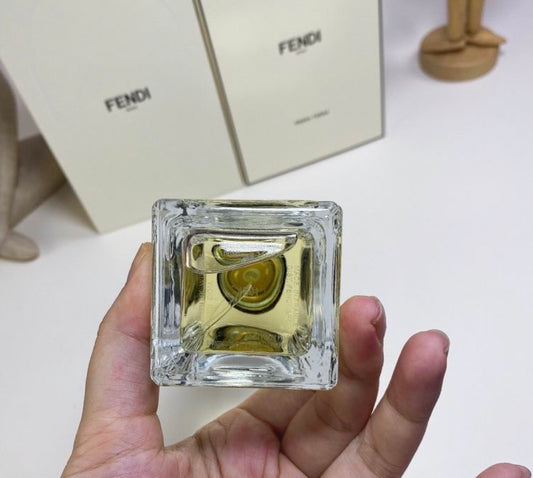 Prima Terra Eau de Parfum