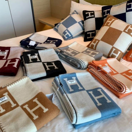 Authentic Hermès Avalon throw blanket