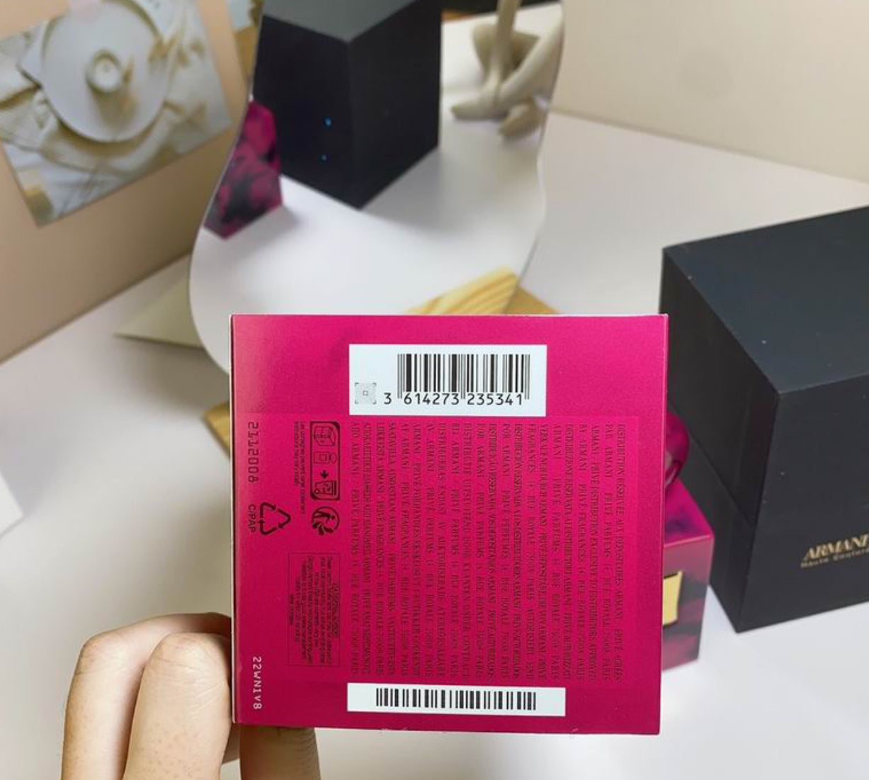 Armani / PRIVÉ MAGENTA TANZANITE Eau de Parfum