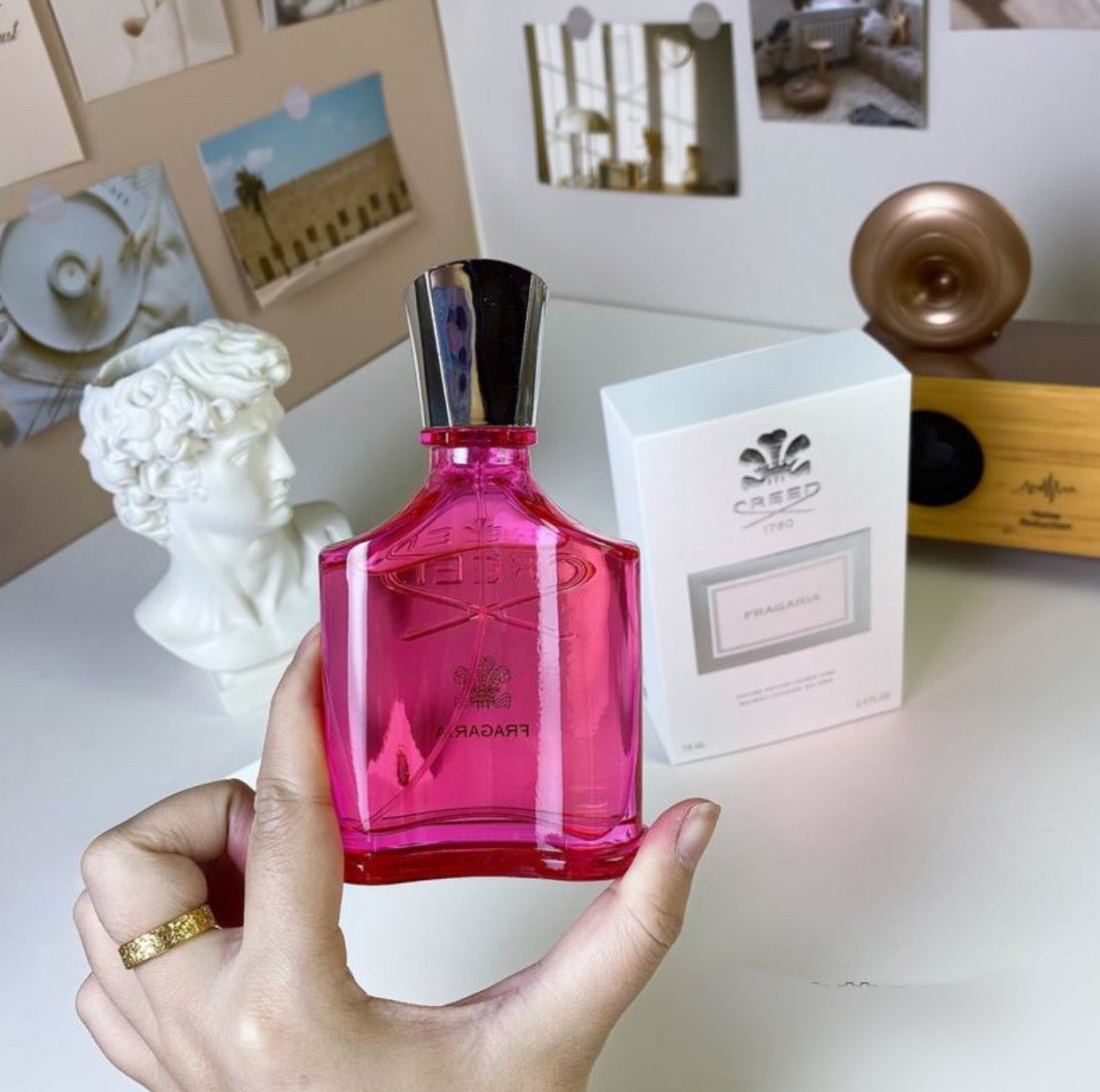 Authentic Creed Fragaria