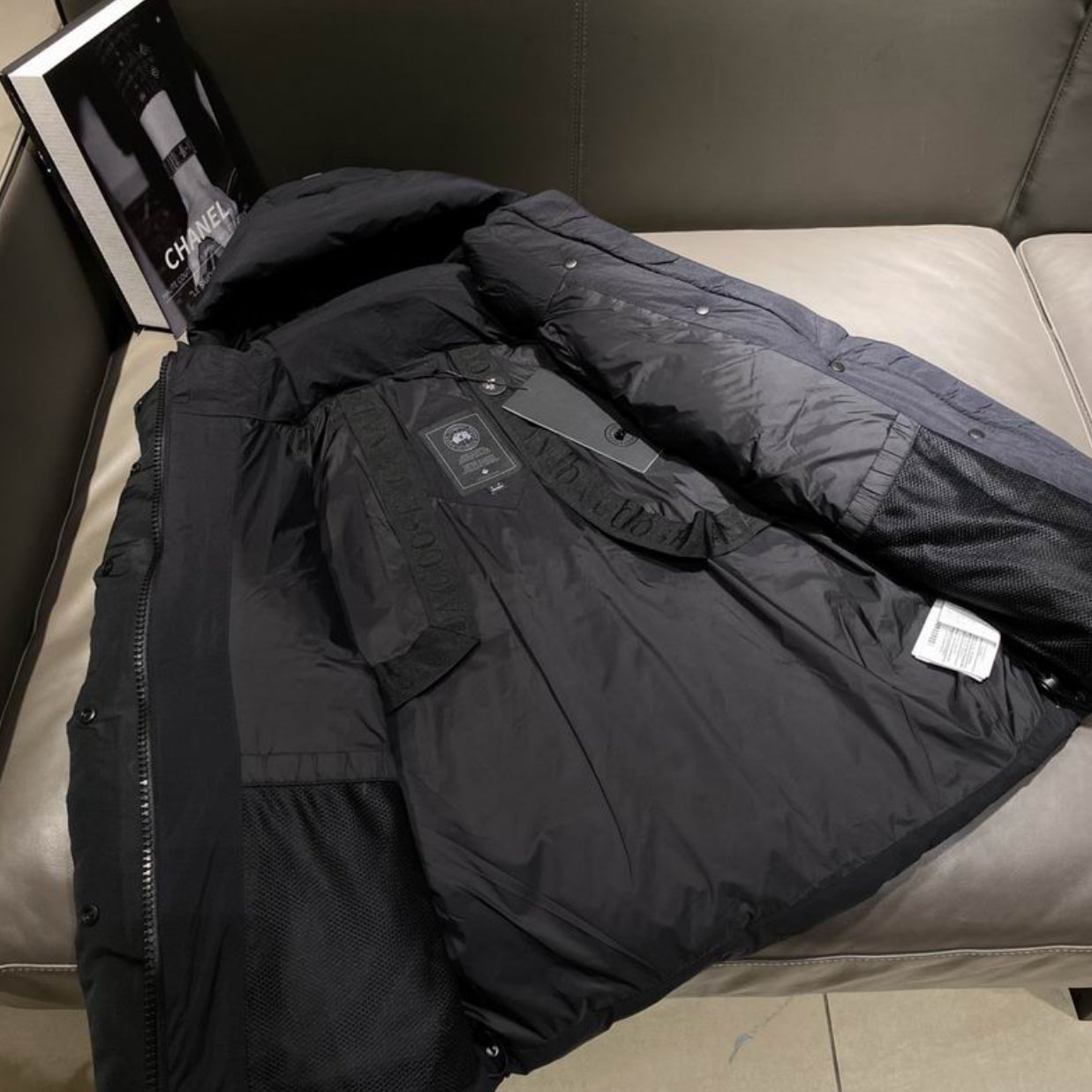 Authentic Canada Goose: Crofton Puffer EnduraLuxe Black Label