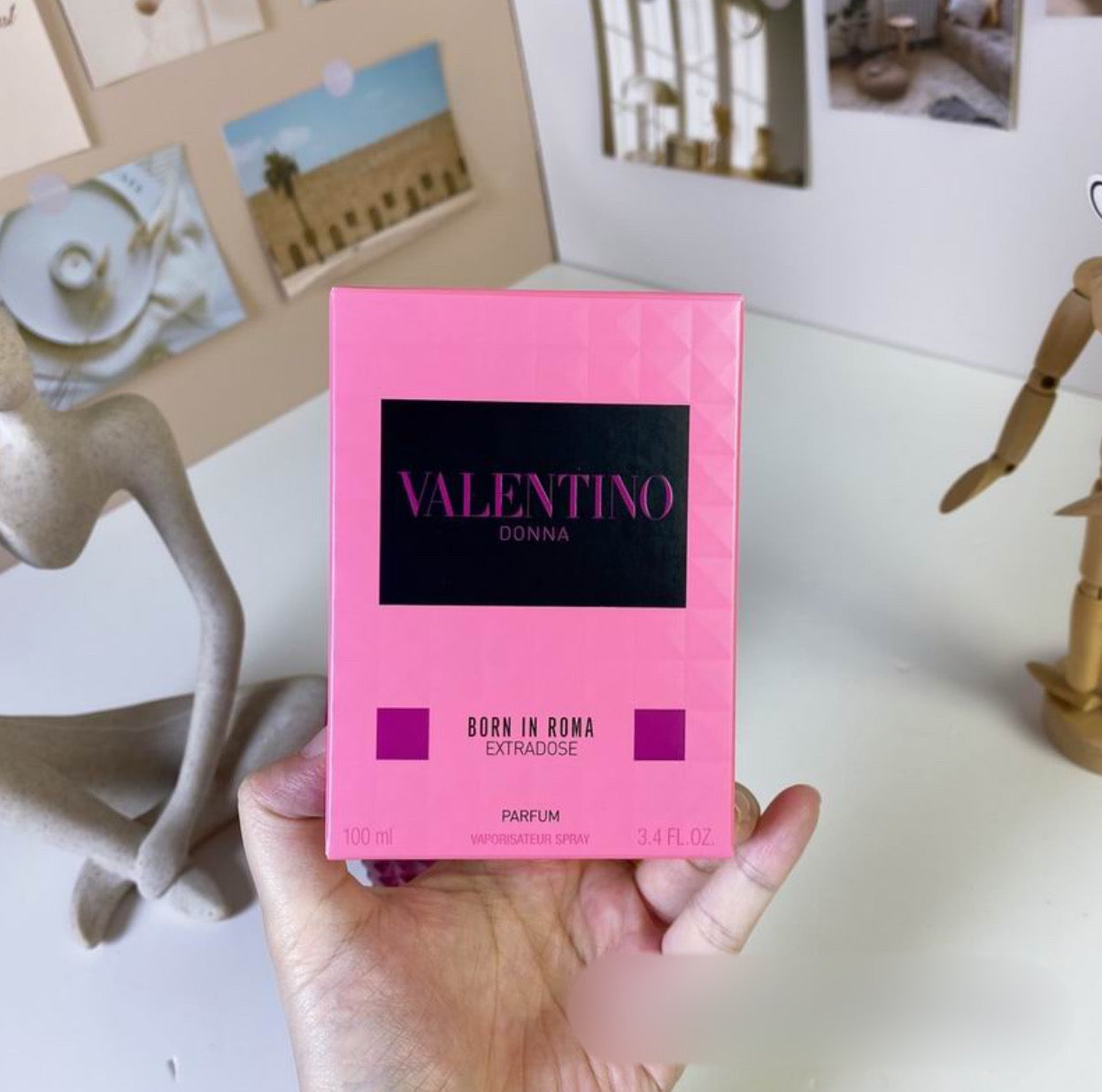 Authentic Valentino DONNA Born In Roma Extradose Eau De Parfum