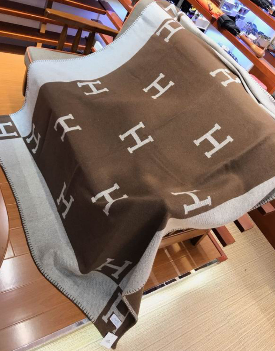 Authentic Hermès Avalon throw blanket