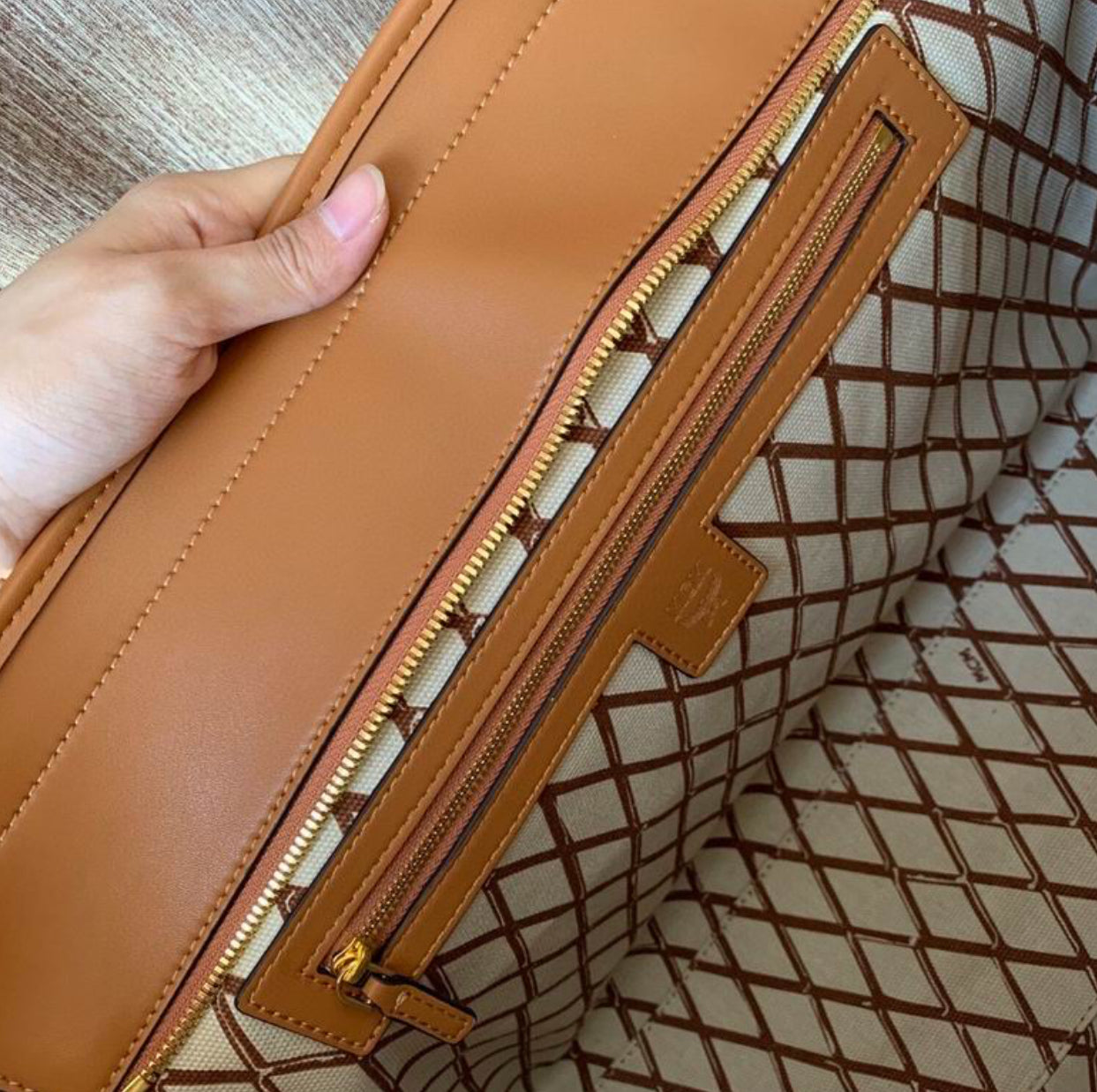 Authentic MCM Toni Top-Zip Shopper in Visetos