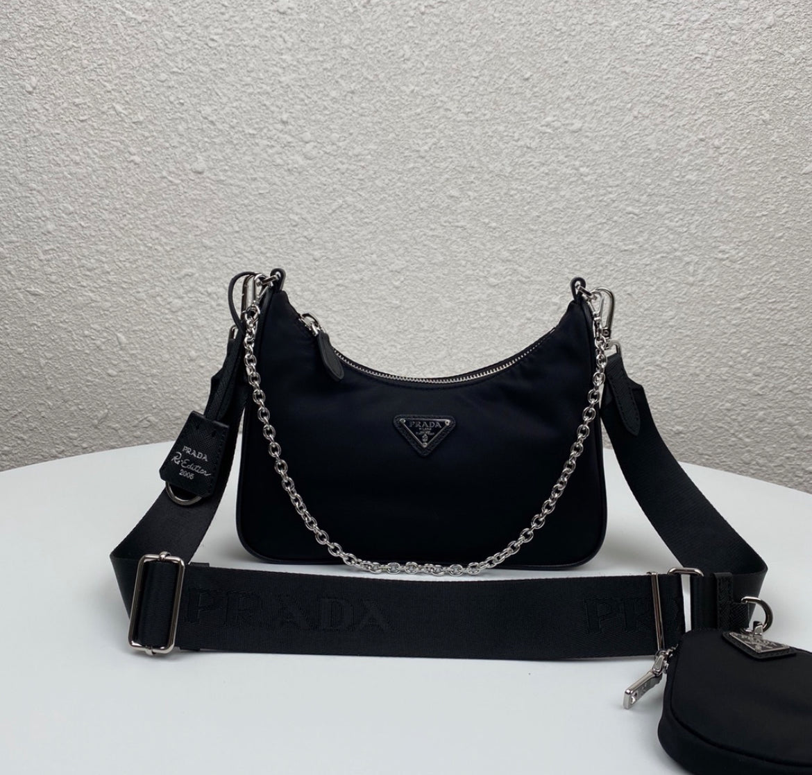 Authentic Prada Re-Edition 2005 Re-Nylon bag