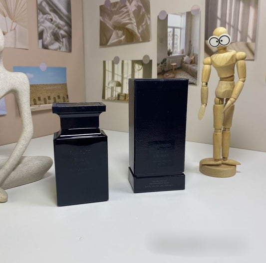 Authentic Tom Ford: Black Lacquer eau de parfum