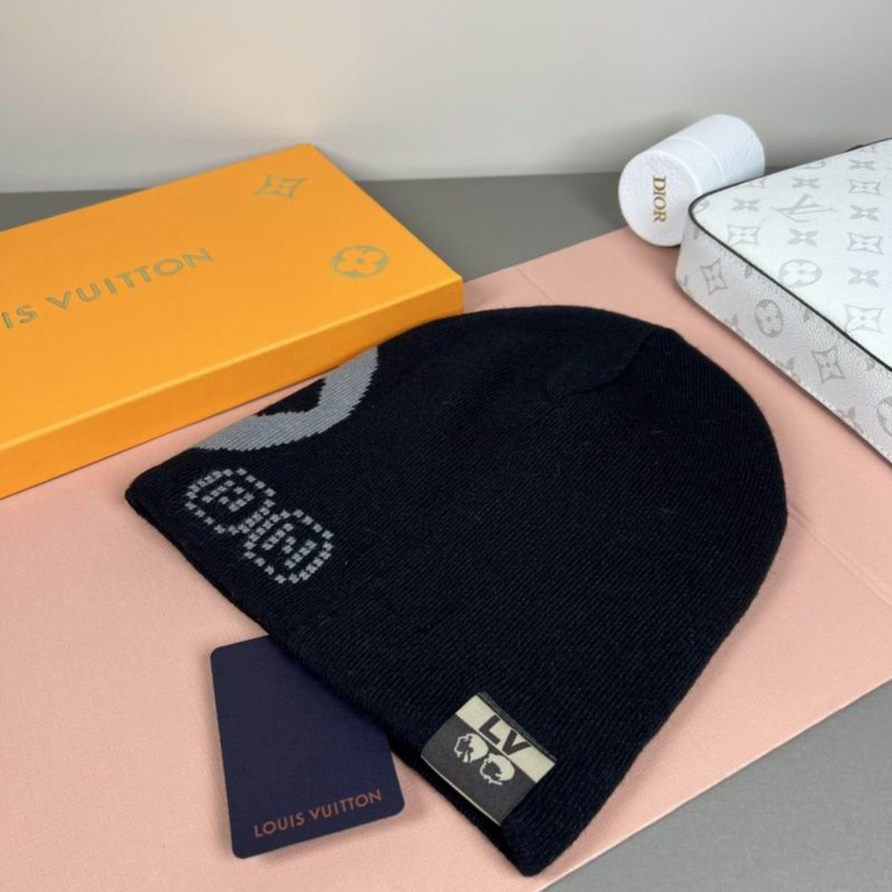Authentic Louis Vuitton - Fit Monogram Beanie (reversible)