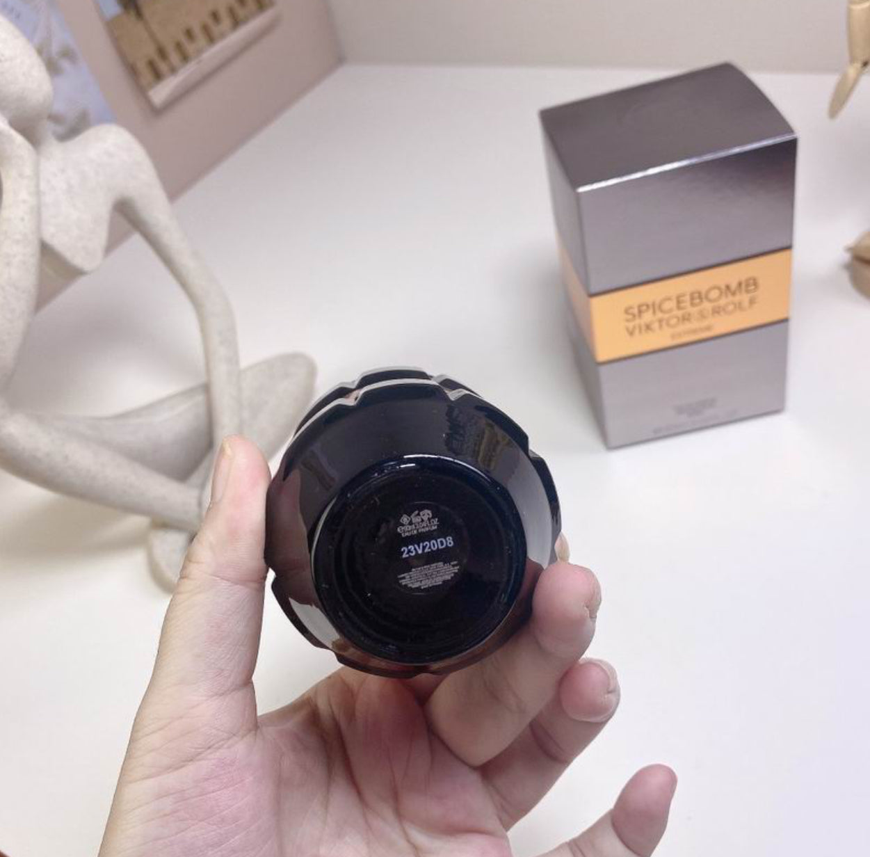 Authentic Viktor & Rolf: Spicebomb EXTREME Eau de Parfum