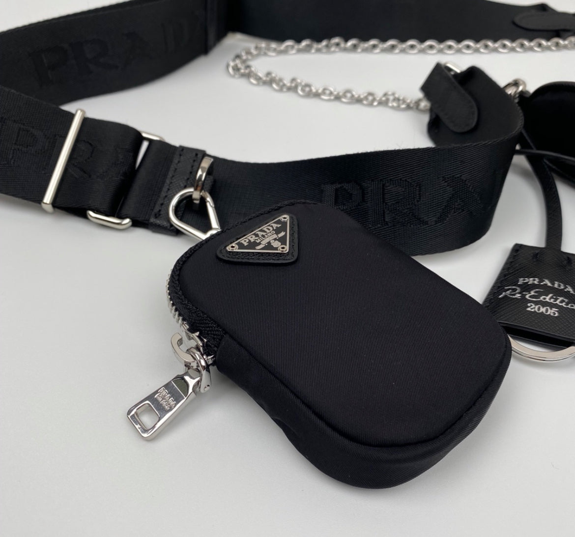 Authentic Prada Re-Edition 2005 Re-Nylon bag