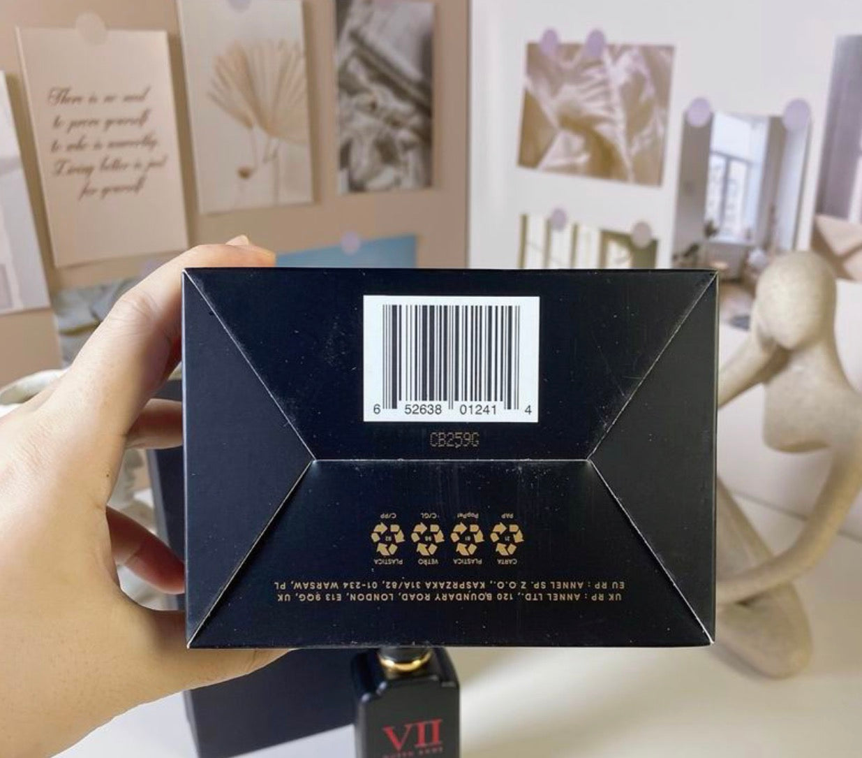 Queen Anne Rock Rose NOBLE COLLECTION