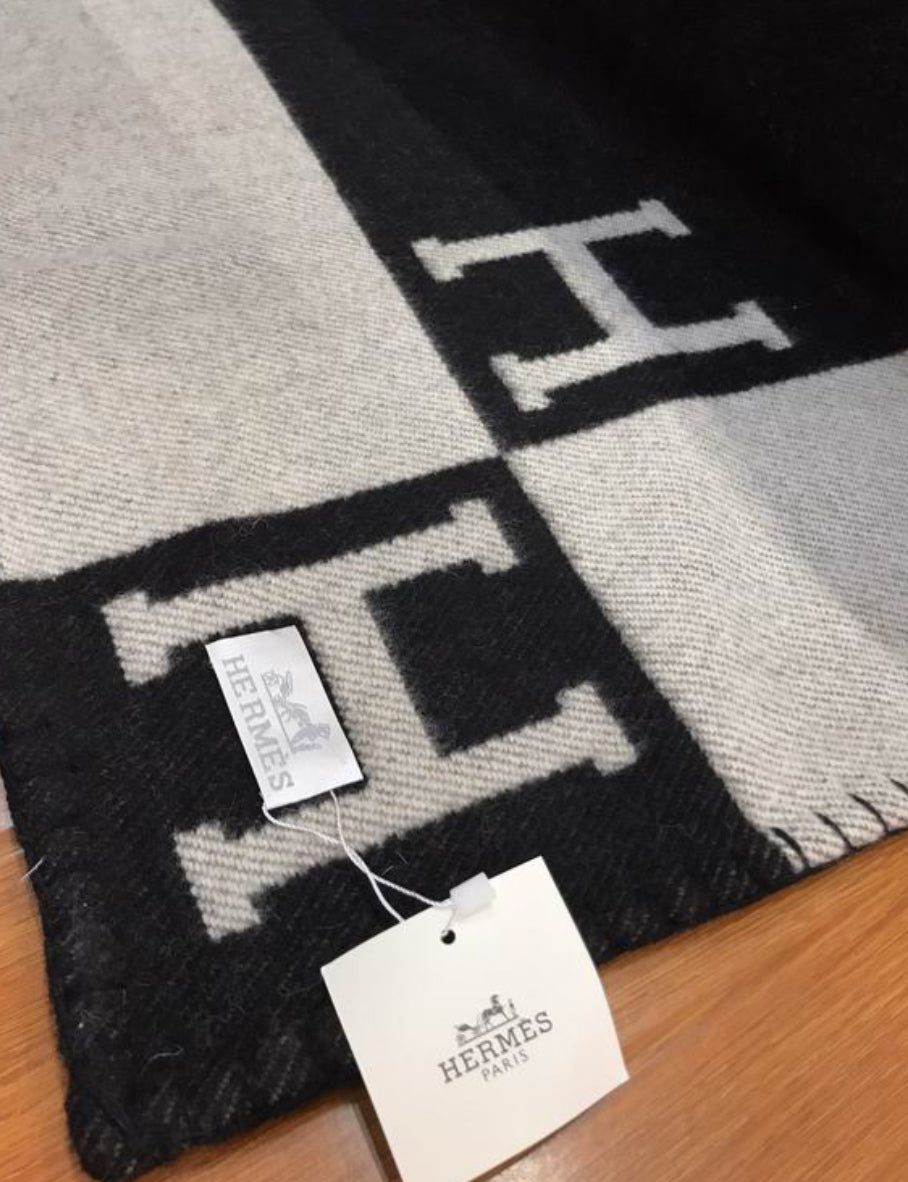 Authentic Hermès Avalon throw blanket