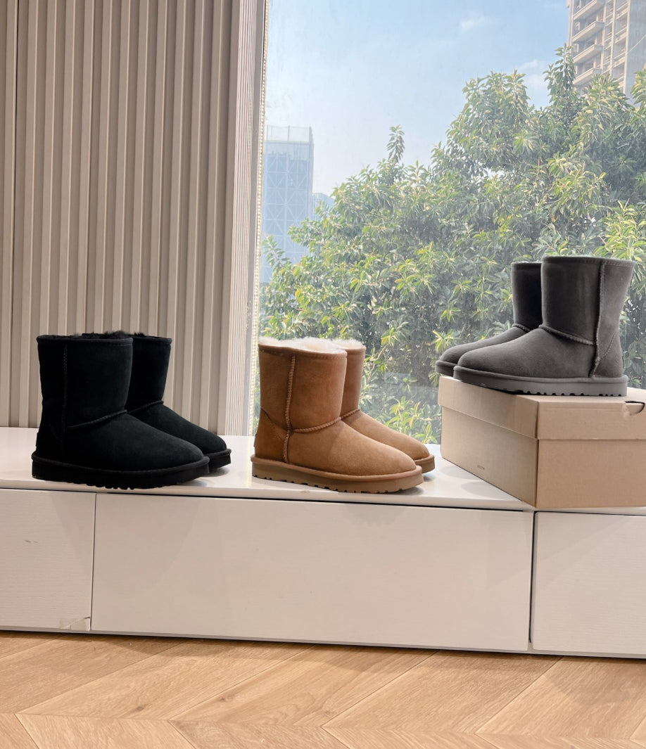 Authentic UGG Women's Classic Short II