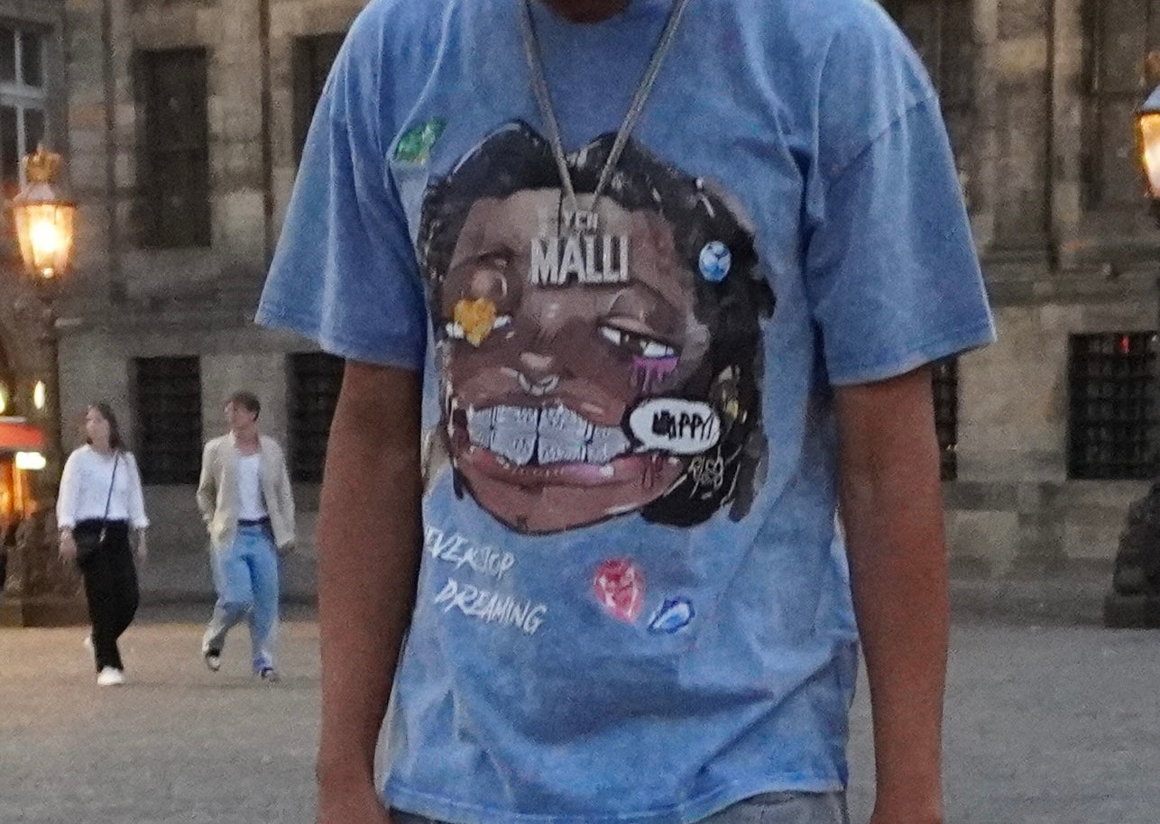 "Never Stop Dreaming" T-Shirt