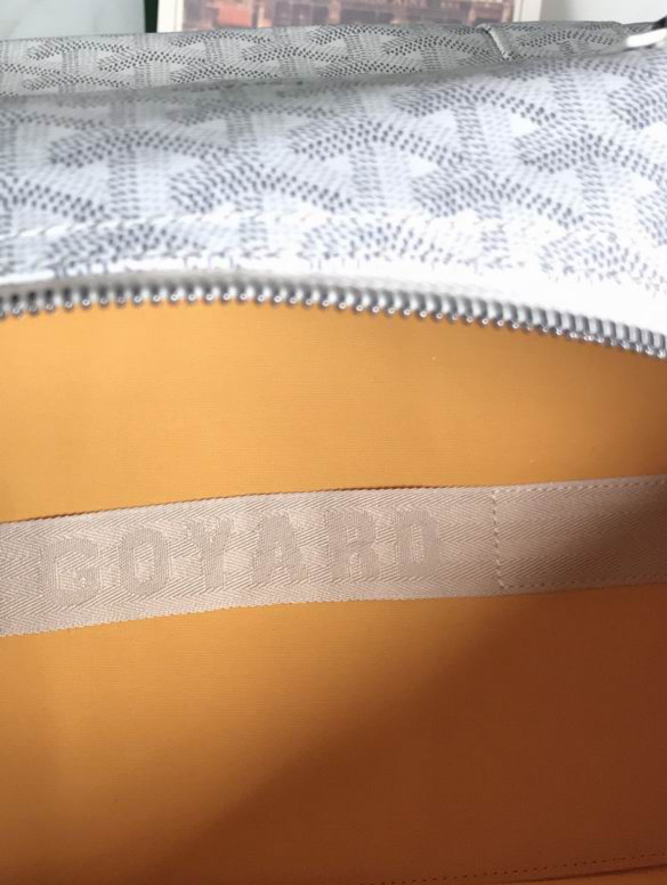 Authentic Goyard Boston 50 bag (White)
