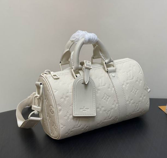 Authentic Louis Vuittom Keepall Bandoulière 25