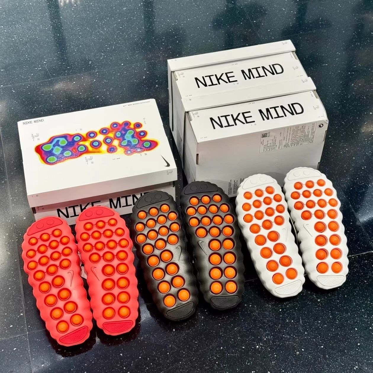 Nike Mind 001
