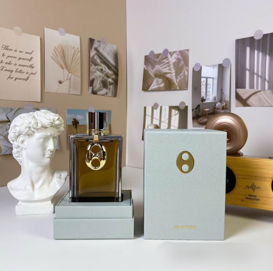 Authentic Paco Rabanne: OUD MONTAIGNE Eau de Parfum