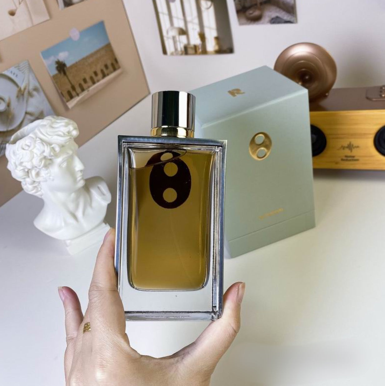 Authentic Paco Rabanne: OUD MONTAIGNE Eau de Parfum