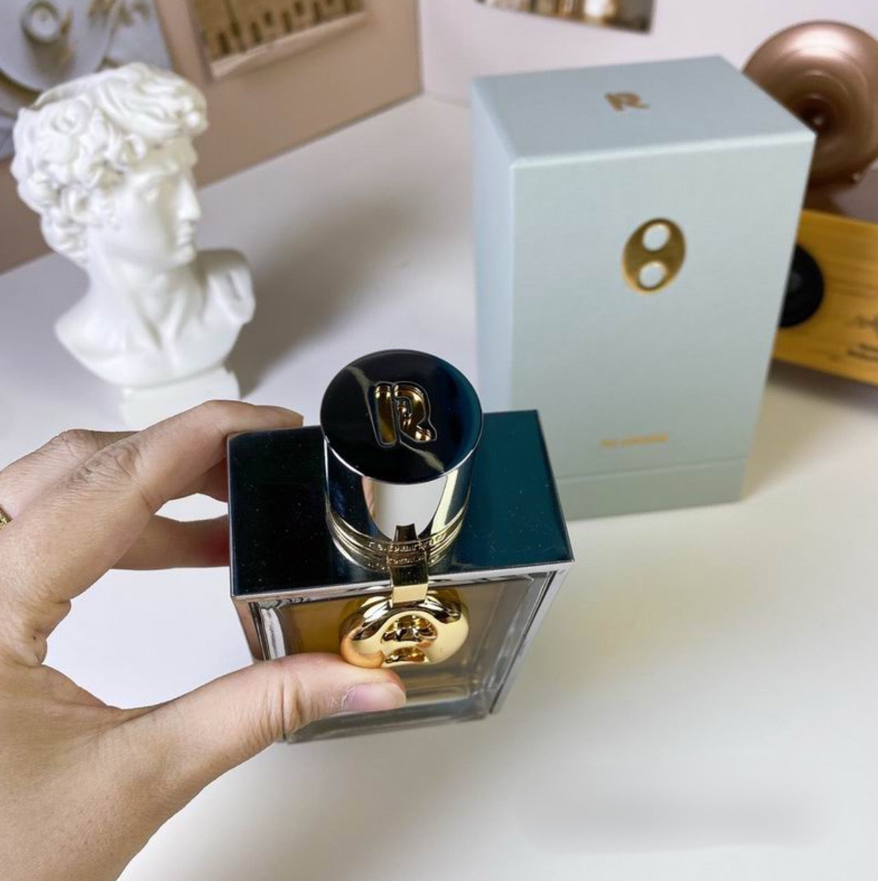 Authentic Paco Rabanne: OUD MONTAIGNE Eau de Parfum